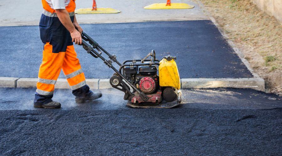 Professional gutter cleaning in Redbird, OK